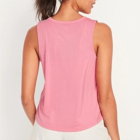 Old Navy Active Pink UltraLite Crop Tank Top 3X - Picture 3 of 11